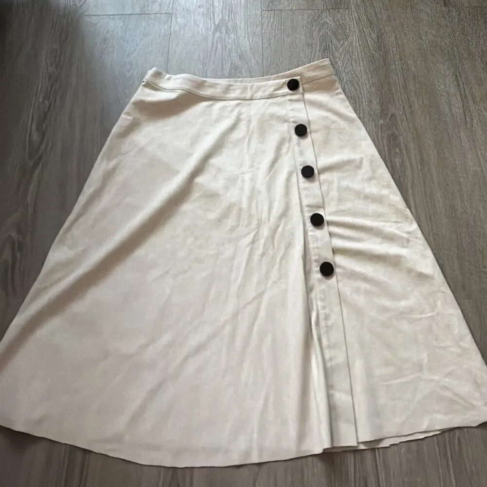LULUS Vegan Brown Faux Suede Wrap Mini Skirt Small NEW‎